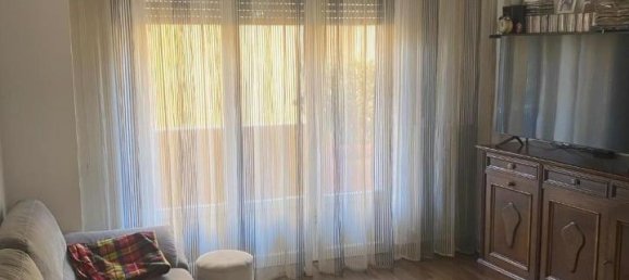 4 rooms Apartment in Massa, Italy No. 27110 2