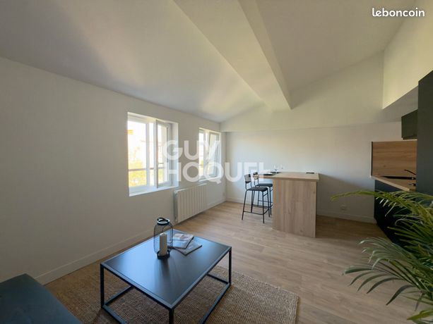 Studio in La Rochelle, France No. 287635