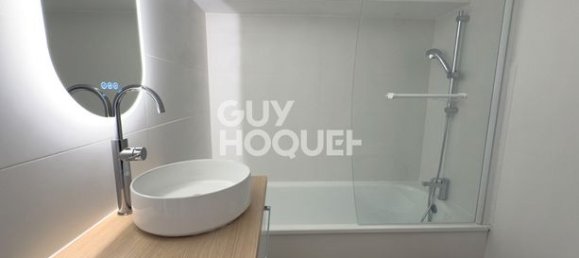 Studio in La Rochelle, France No. 287635 6