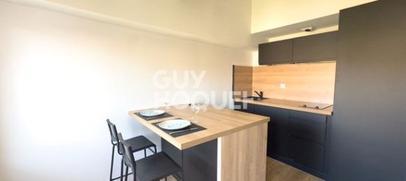 Studio in La Rochelle, France No. 287635 4