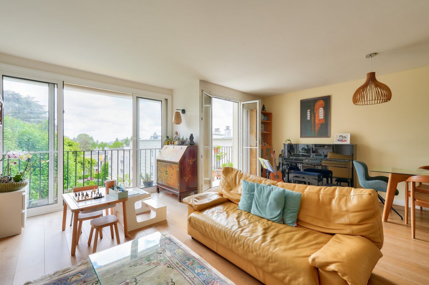 2 bedrooms Apartment in Ville-d'Avray, France No. 186668