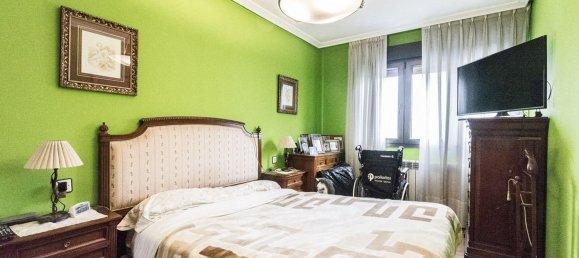 3 bedrooms Apartment in Gijon, Spain No. 137885 8