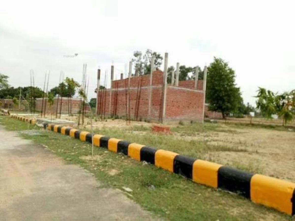  Land in Lucknow, India No. 29625