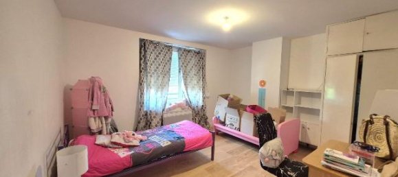 4 bedrooms House in Merville, France No. 335547 7