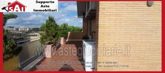 Apartamento T5 em Rome, Italy N.º 330806 10