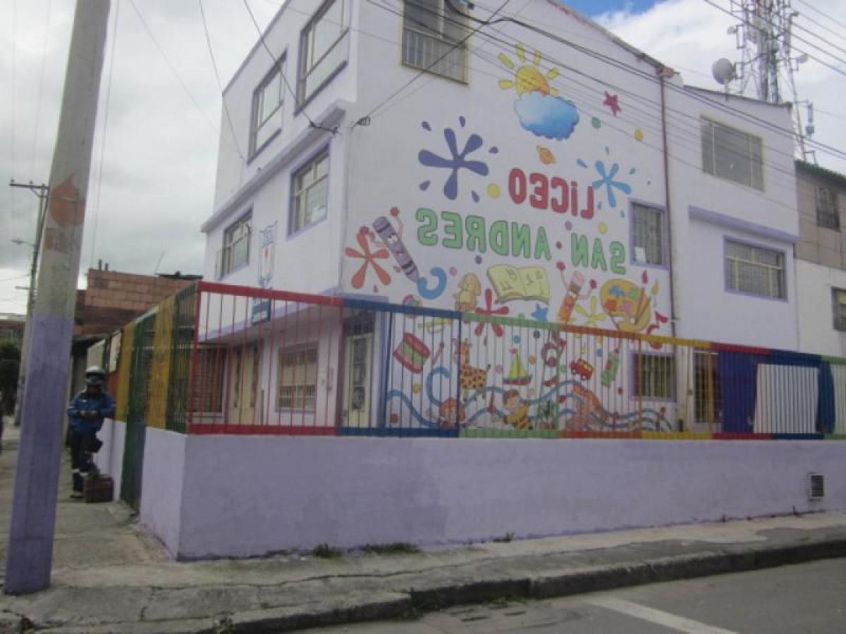 5 bedrooms House in Bogota, Colombia No. 12713