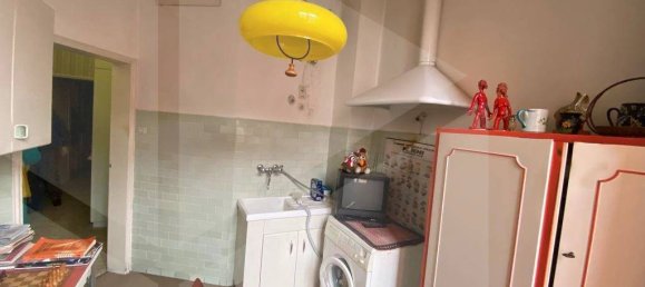 Квартира с 3 комнатами в Болонья, Италия № 22654 3