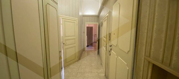 Квартира с 3 комнатами в Болонья, Италия № 22654 5