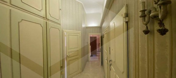 Квартира с 3 комнатами в Болонья, Италия № 22654 6