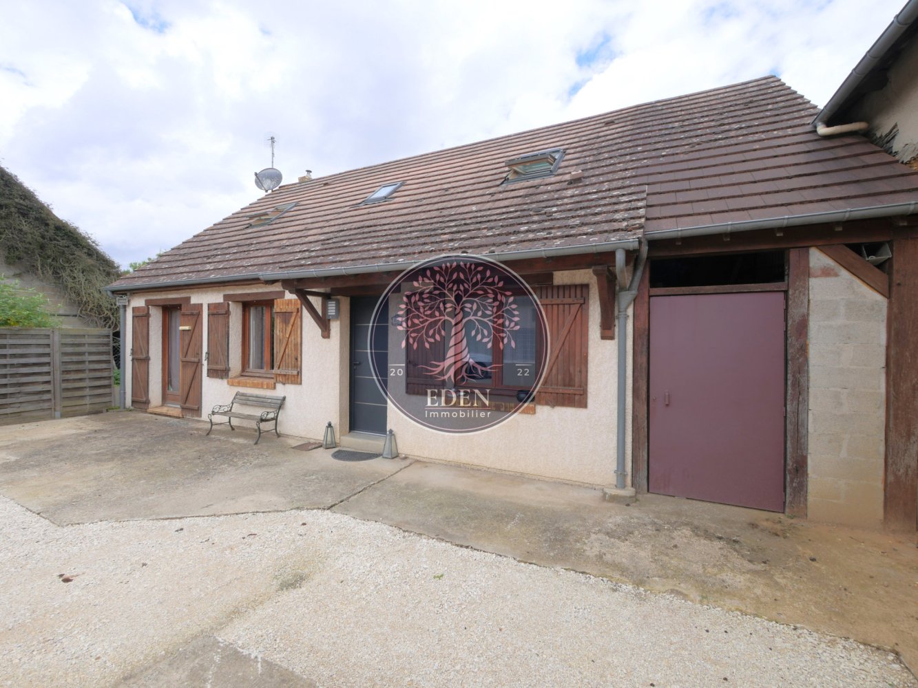 Casa de 4 dormitorios en Villemeux-sur-Eure, France No. 58096