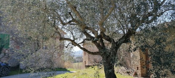 38 rooms House in Monteriggioni, Italy No. 115130 40