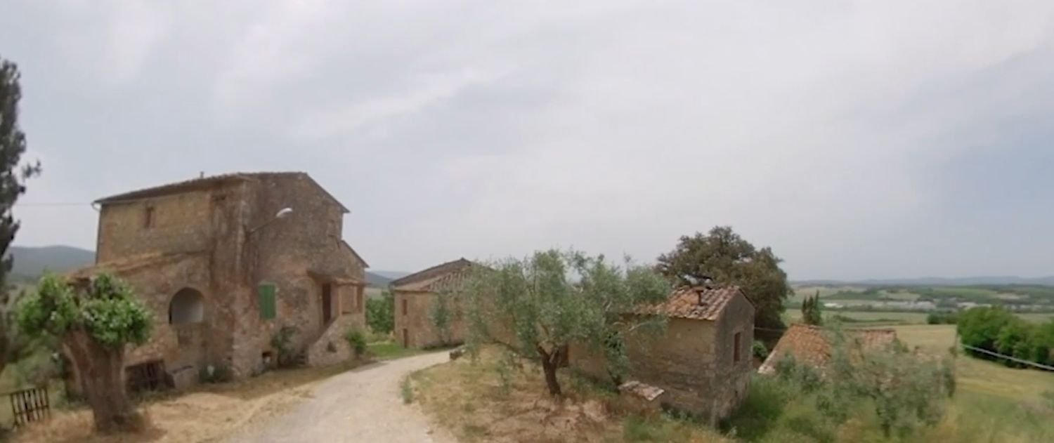 38 rooms House in Monteriggioni, Italy No. 115130