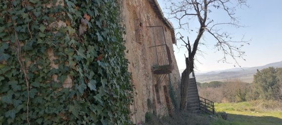 38 rooms House in Monteriggioni, Italy No. 115130 34