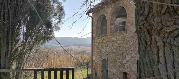 38 rooms House in Monteriggioni, Italy No. 115130 2