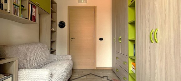 3 bedrooms Apartment in Como, Italy No. 361919 22