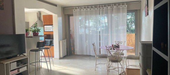 1 bedroom Apartment in Nice, France No. 327731 4
