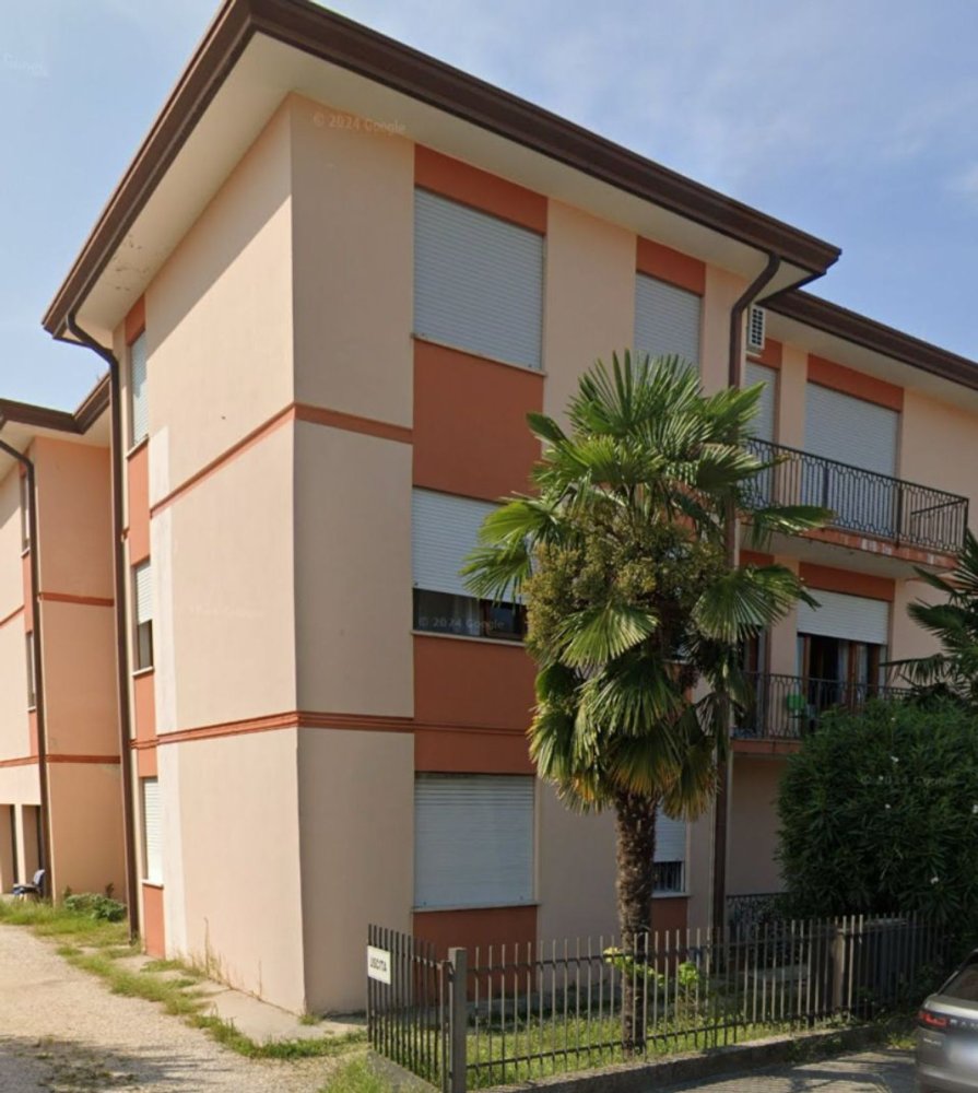 Ático de 5 dormitorios en Ponte San Nicolò, Italy No. 379109