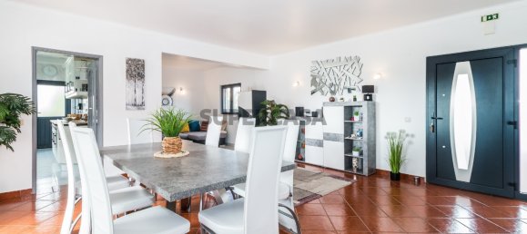 Casa de 4 dormitorios en Armacao de Pera, Portugal No. 161906 4