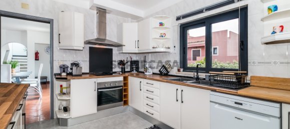 Casa de 4 dormitorios en Armacao de Pera, Portugal No. 161906 8