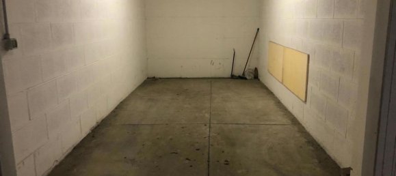 18m² Garage in Rome, Italy No. 36338 8