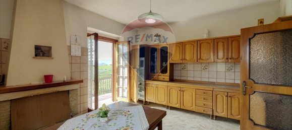 Дом с 8 комнатами в Ланчано, Италия № 177805 14