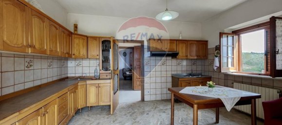 Дом с 8 комнатами в Ланчано, Италия № 177805 12