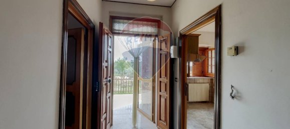 Дом с 8 комнатами в Ланчано, Италия № 177805 10