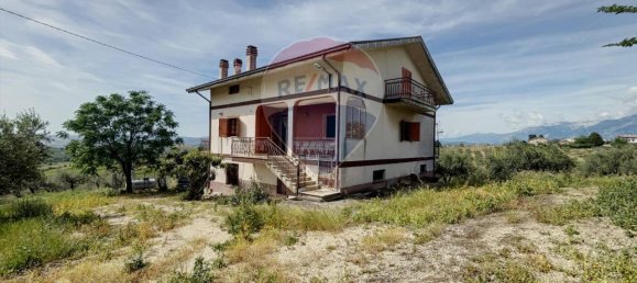 Дом с 8 комнатами в Ланчано, Италия № 177805 34