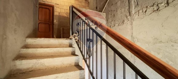 Дом с 8 комнатами в Ланчано, Италия № 177805 41