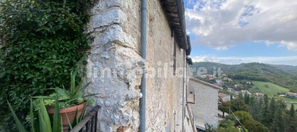 Apartamento de 2 dormitorios en Arrone, Italy No. 50299 17