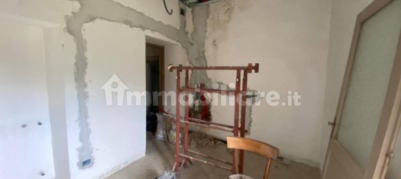 Apartamento de 2 dormitorios en Arrone, Italy No. 50299 4