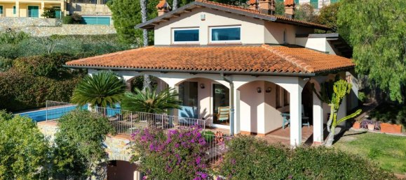5 bedrooms Villa in Andora, Italy No. 156389 2