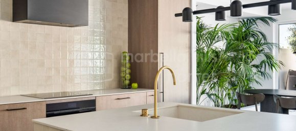 3 bedrooms Townhouse in Marbella, Spain No. 187125 14