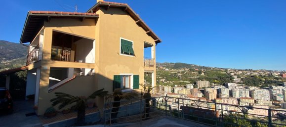 6 rooms Villa in Sanremo, Italy No. 101519 3