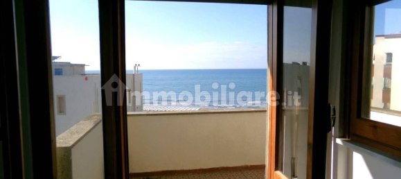 Apartamento de 2 dormitorios en Anzio, Italy No. 128775 8