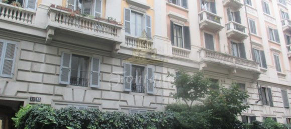 2-salle Appartement à Milan, Italy No. 250293 2