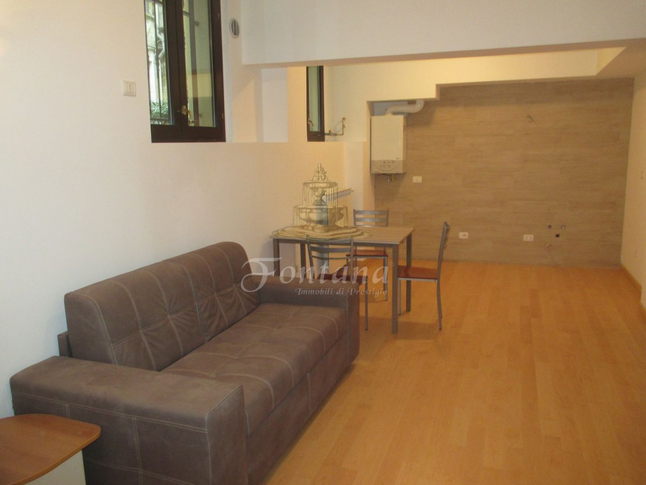 2-salle Appartement à Milan, Italy No. 250293