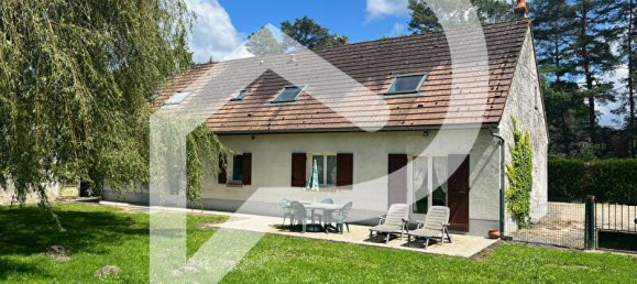 5 bedrooms Castles in La Ferte-Saint-Aubin, France No. 243009 8
