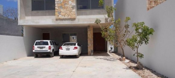 Casa de 3 dormitorios en Mérida, Mexico No. 21589 2