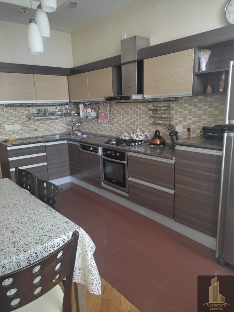 3 bedrooms Apartment in Khatay, Azerbaijan No. 2086