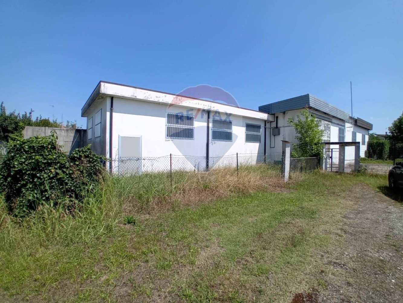 347m² Warehouse in Riva del Po, Italy No. 315747