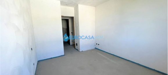 Пентхаус с 2 спальнями в Карпи, Италия № 61135 11