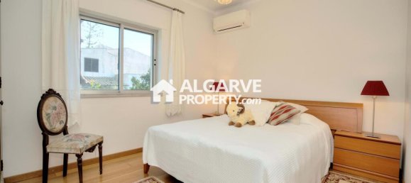 4 Schlafzimmer Villa in Quarteira, Portugal, Nr. 338003 17