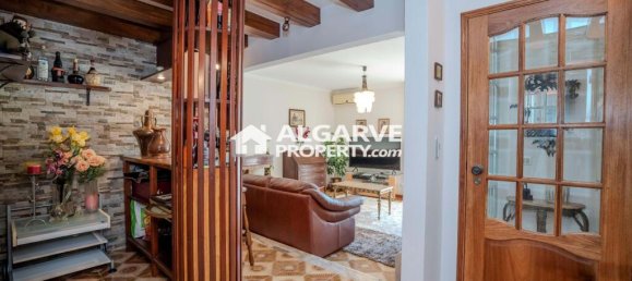 4 Schlafzimmer Villa in Quarteira, Portugal, Nr. 338003 27