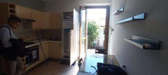 Квартира с 4 комнатами в Чернуско суль Навильо, Италия № 223083 4