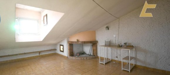 3-salle Appartement à Quartu Sant'Elena, Italy No. 285140 33