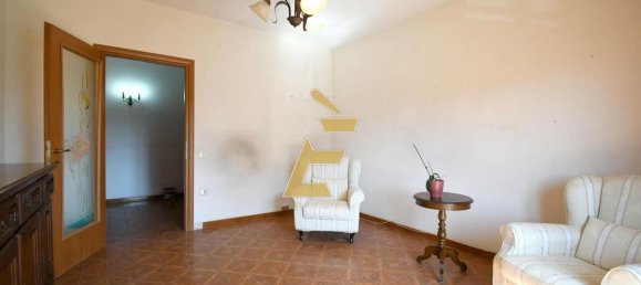 3-salle Appartement à Quartu Sant'Elena, Italy No. 285140 4