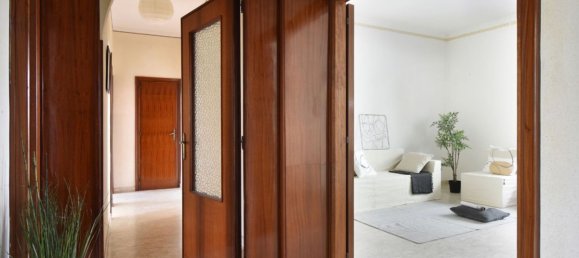 4 bedrooms Apartment in San Salvo, Italy No. 310879 9