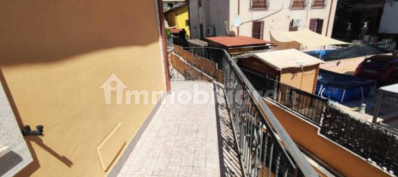 Apartamento de 3 divisões em Guidonia Montecelio, Italy N.º 338290 4