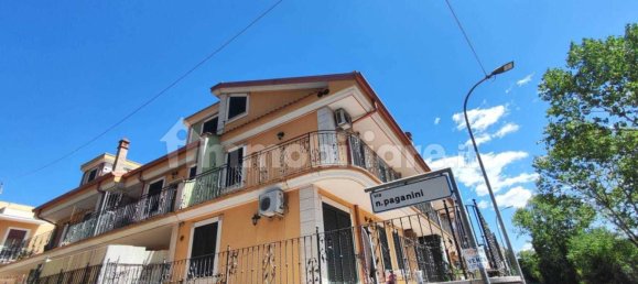 Apartamento de 3 divisões em Guidonia Montecelio, Italy N.º 338290 6